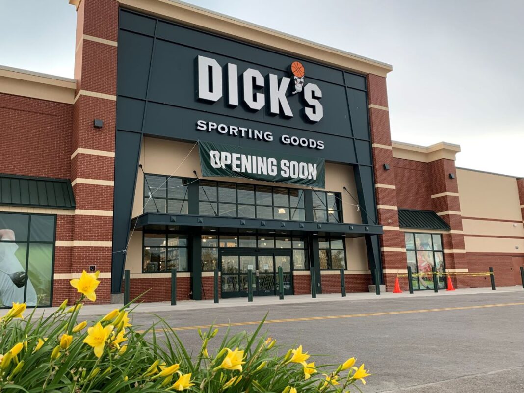 Dick’s Sporting Goods Open 2022